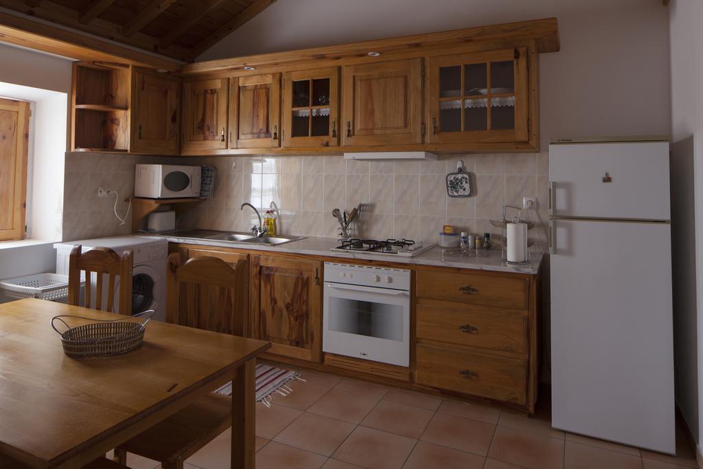 Casa Do Ze - Al Guest House Manadas ภายนอก รูปภาพ